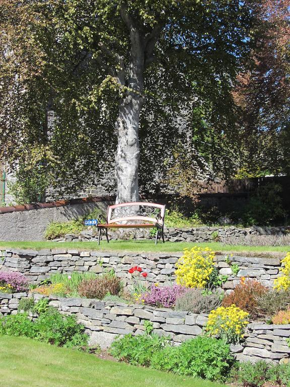 Rossmor Bed & Breakfast Grantown-on-Spey Exteriör bild