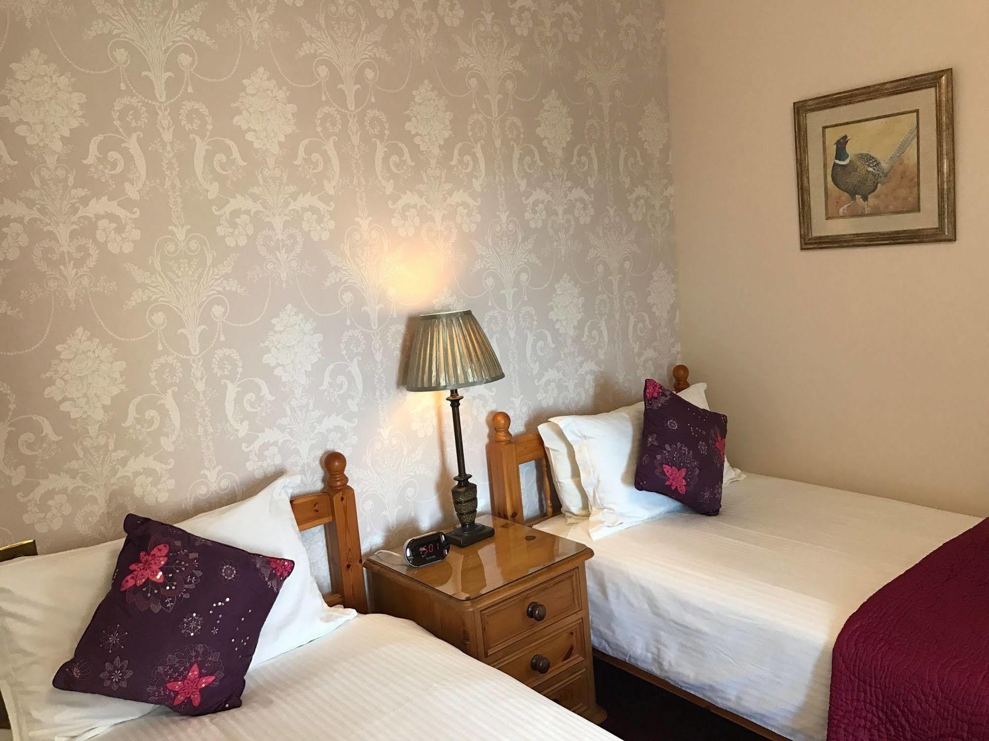 Rossmor Bed & Breakfast Grantown-on-Spey Exteriör bild